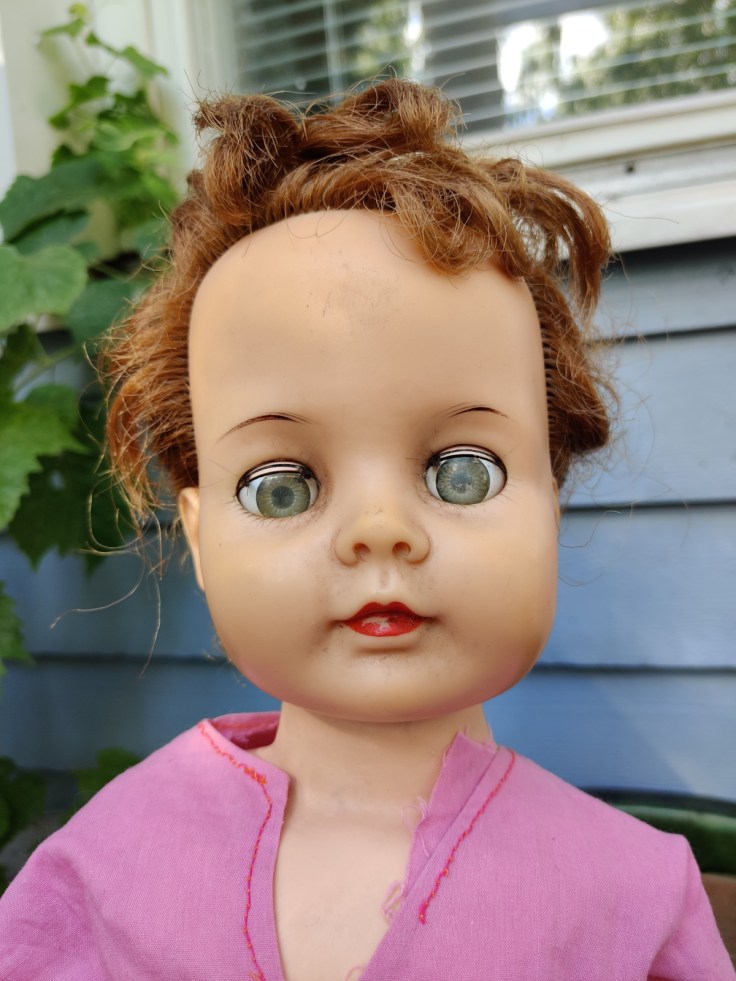 Ideal Doll nukke 1960-luvulta.